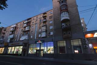 Апартаменты Апартаменты 2х комнатные, Центр, Пушкинская,54 Харьков Апартаменты с балконом-10
